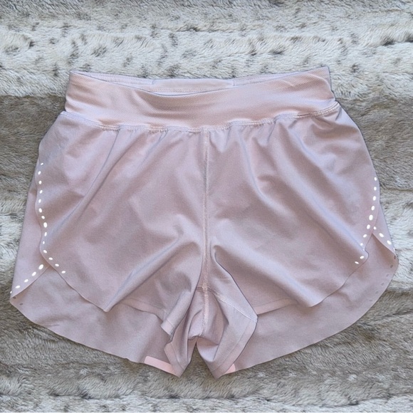 Lululemon Find Your Pace High-Rise Lined Short 3" in
Pink Peony - Picture 5 of 16